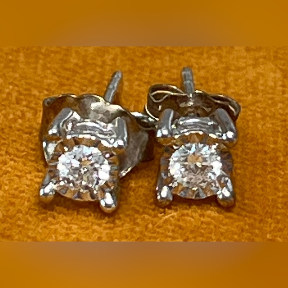 KAY JEWELERS :: EARRINGS